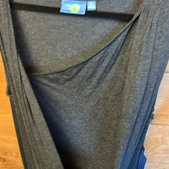 Simply Vera Vera Wang Womens black Shift dress sleeveless pleated front cocktail - Picture 9 of 10